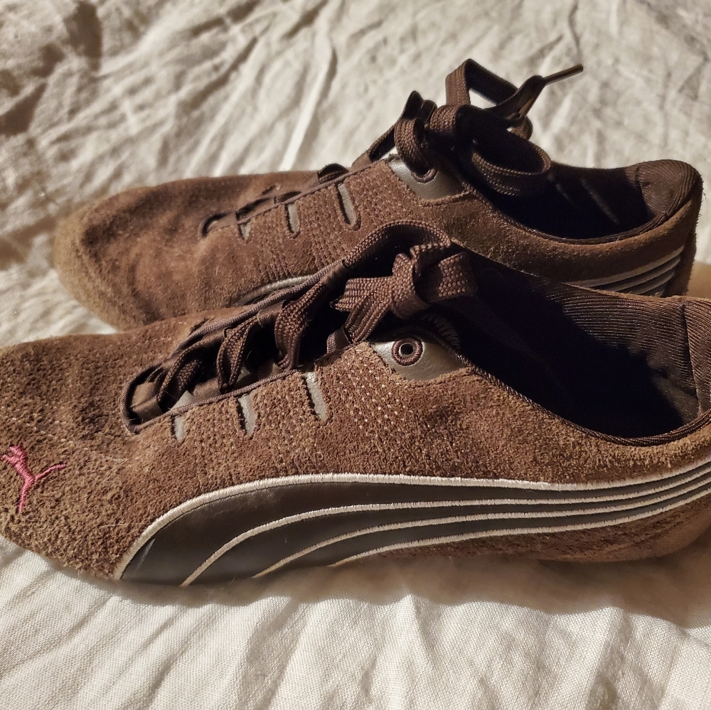 Women's Puma Sneakers